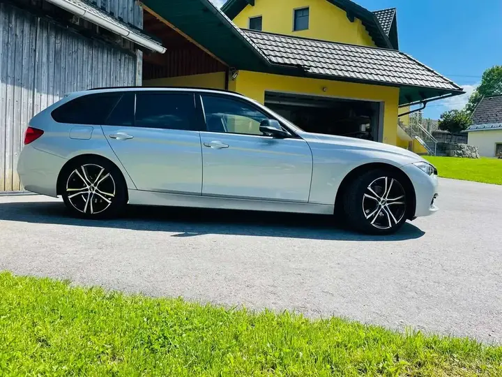 BMW 3 Series 2016 photo 3