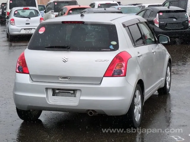 Suzuki Swift 2008 photo 4