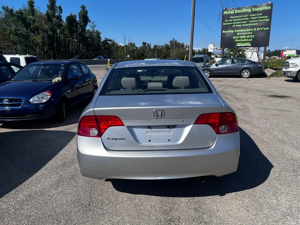 Honda Civic 2007 photo 4