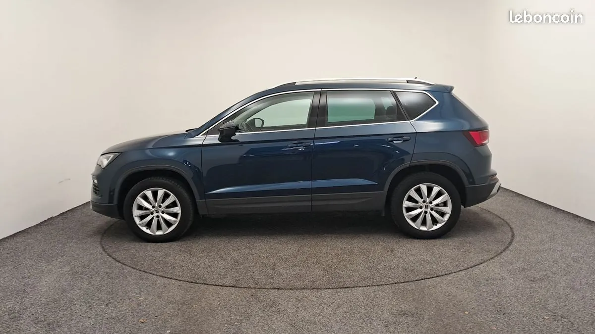 Seat Ateca 2023 photo 2