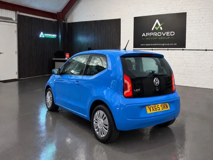 Volkswagen Up 2015 photo 4