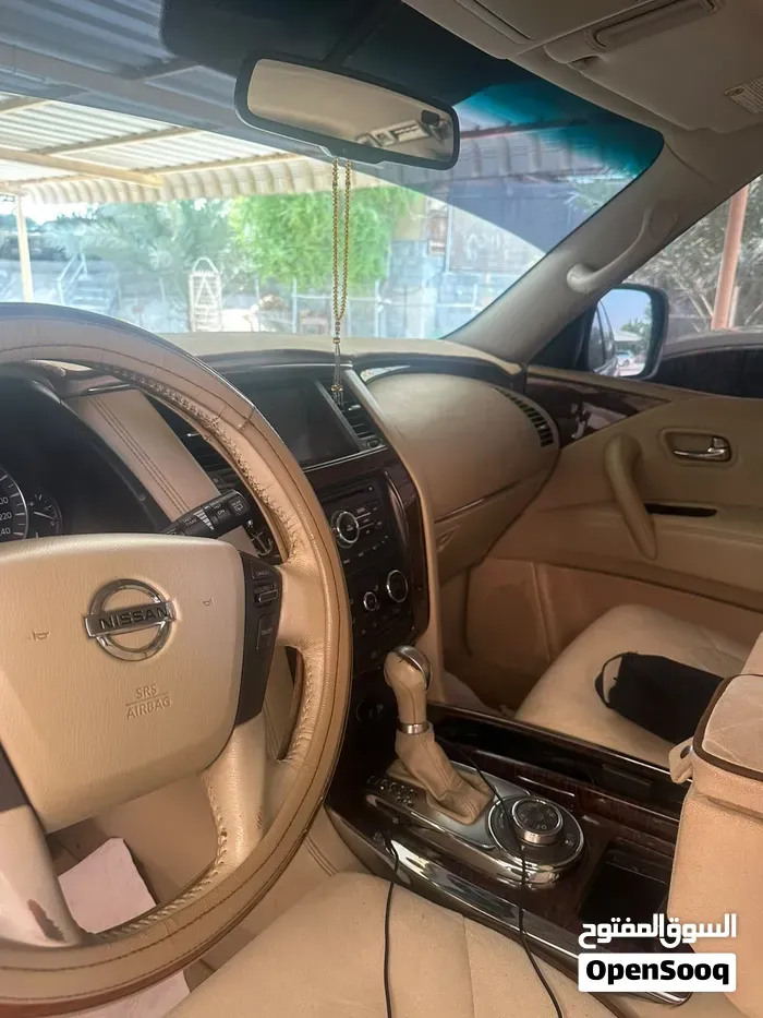 Nissan Patrol 2010 photo 2