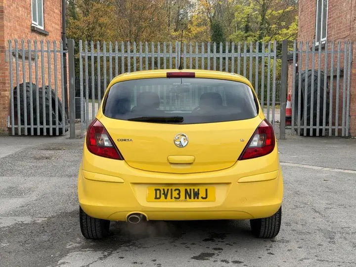 Vauxhall Corsa 2013 photo 4