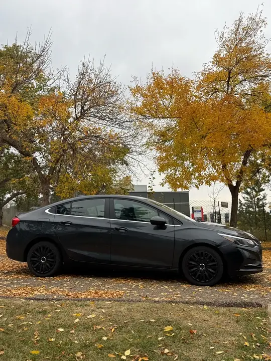 Chevrolet Cruze 2017 photo 2