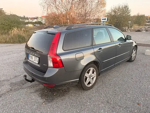 Volvo V50 2010 photo 4