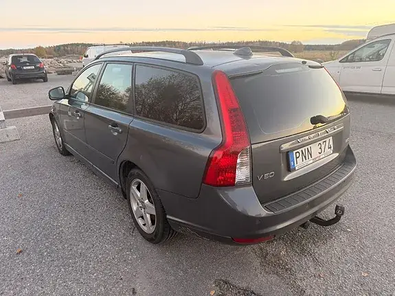 Volvo V50 2010 photo 5