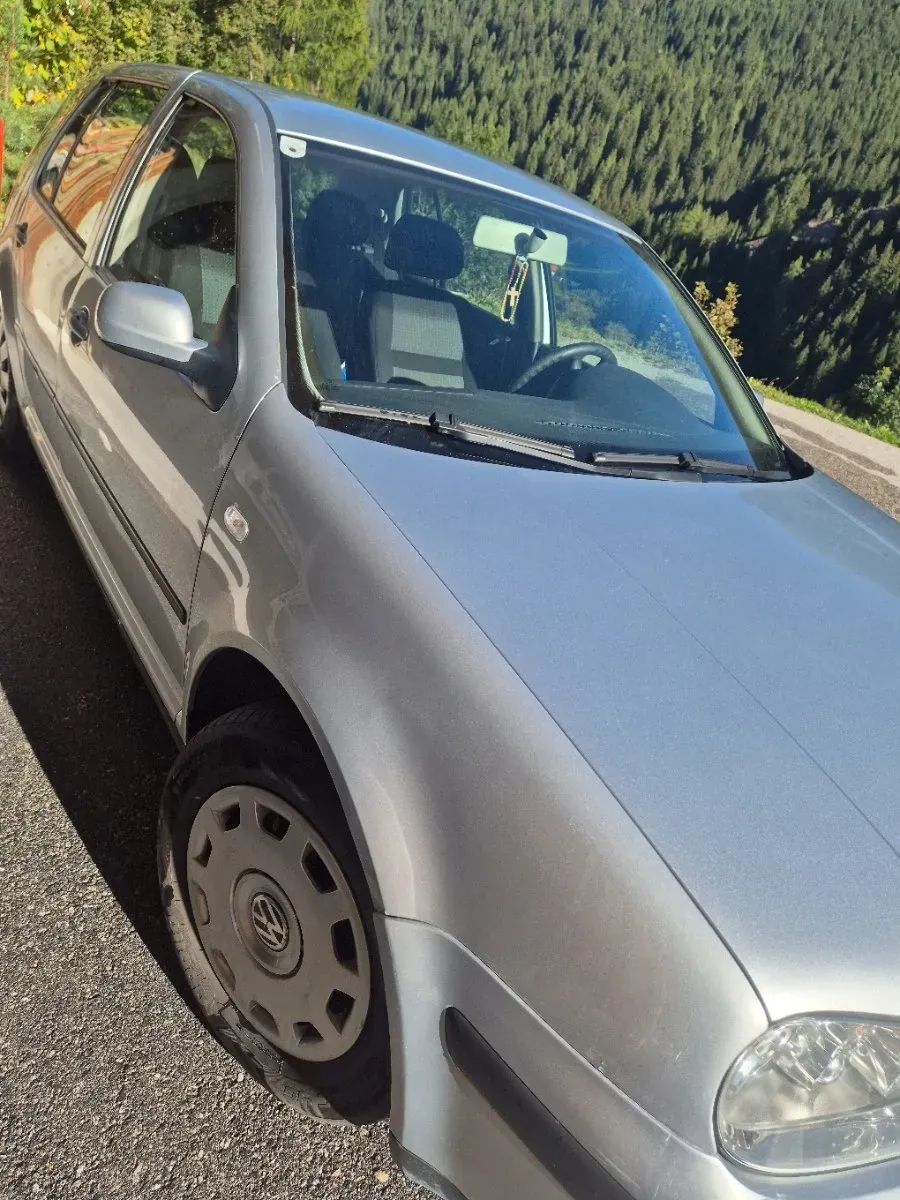 Volkswagen Golf 2003 photo 3