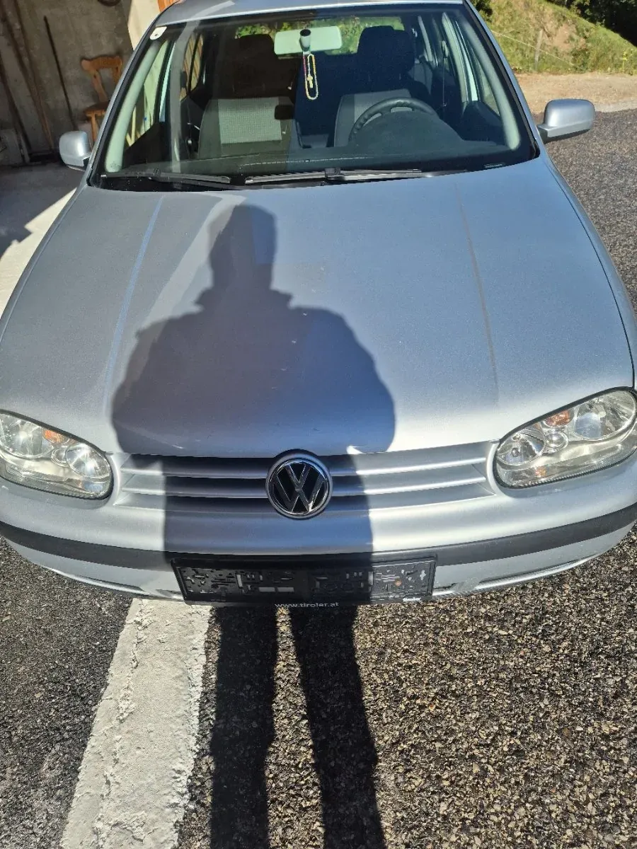 Volkswagen Golf 2003 photo 2