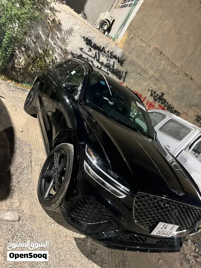 Genesis Gv70