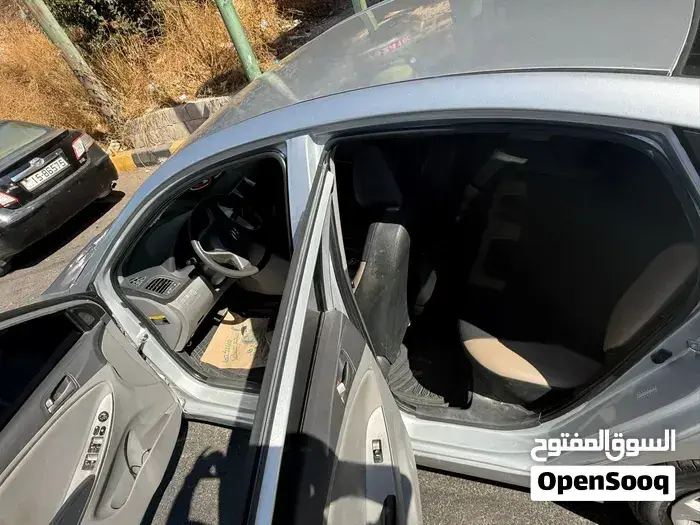 Hyundai Accent 2017 photo 2