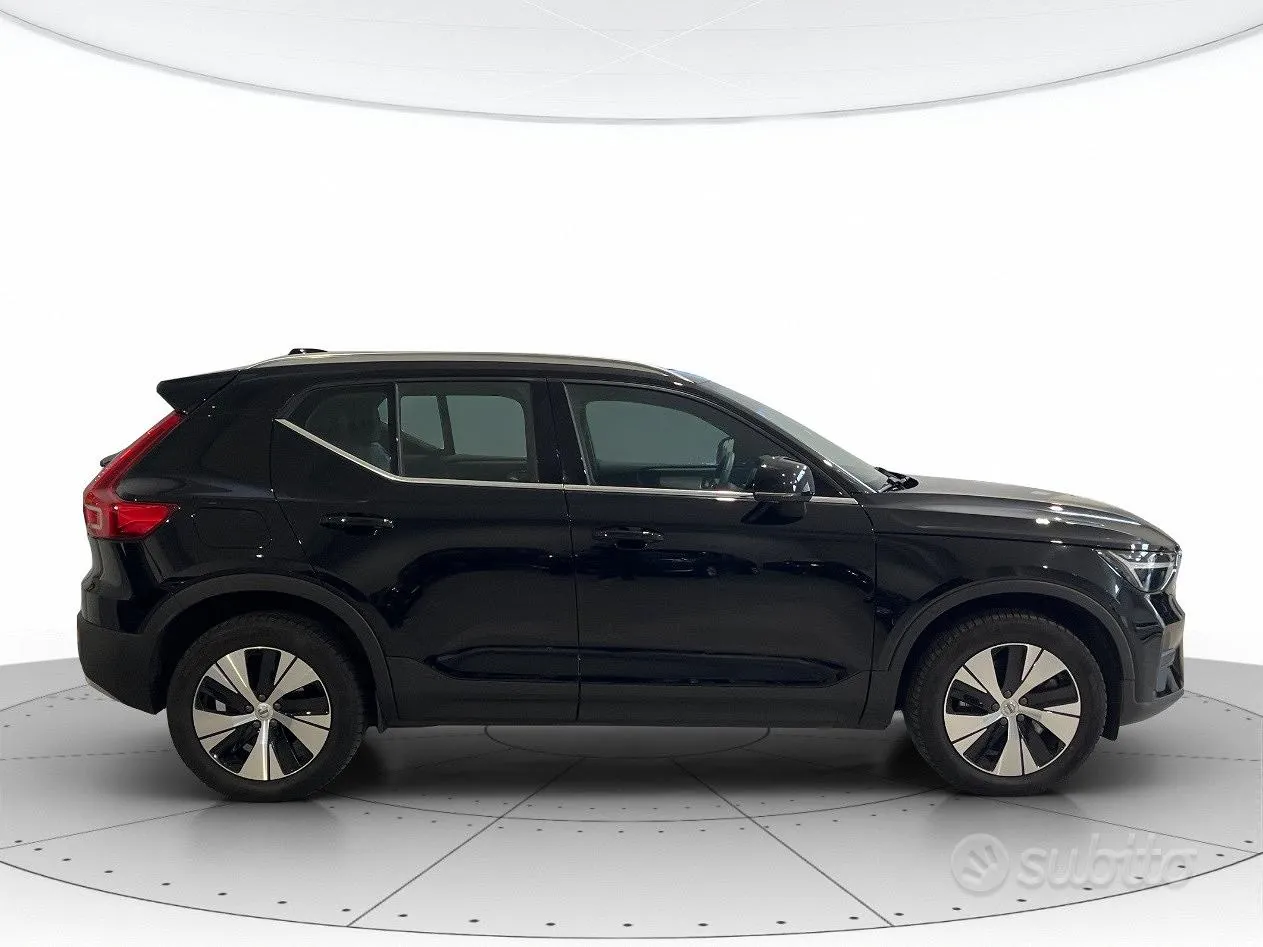 Volvo Xc40 2023 photo 2