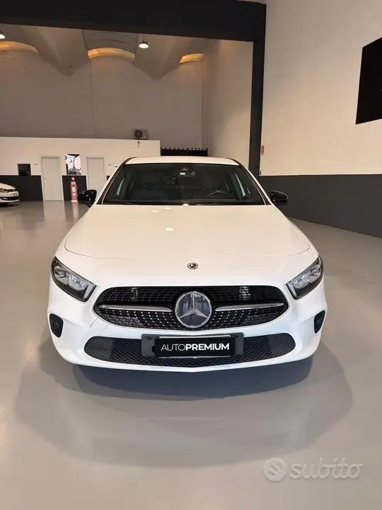 Mercedes-Benz A 2018 photo 3