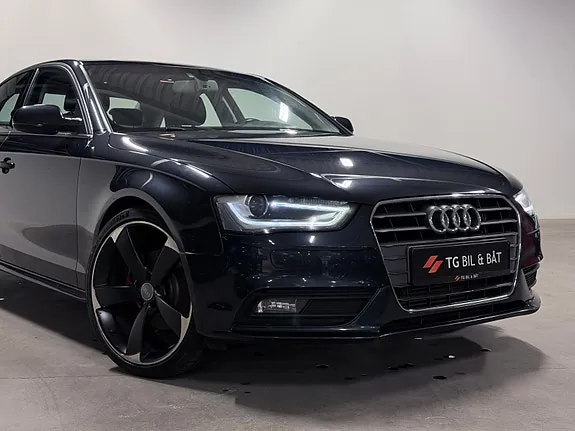 Audi A4 2012 photo 2