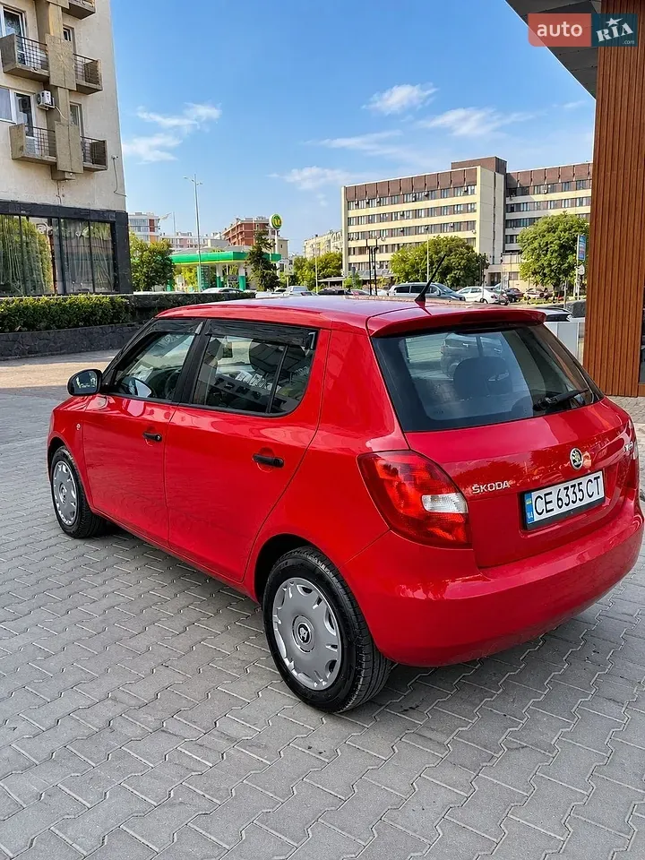 Skoda Fabia 2014 photo 4