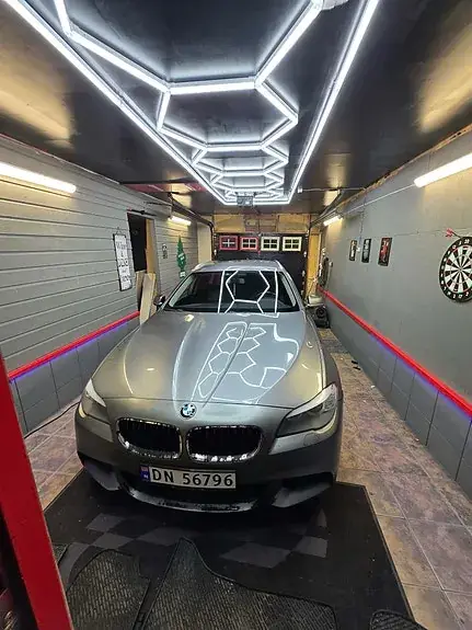BMW 520D 2011 photo 2
