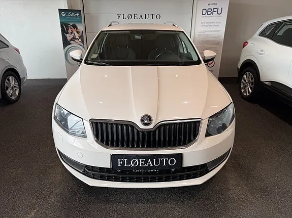 Skoda Octavia 2017 photo 2