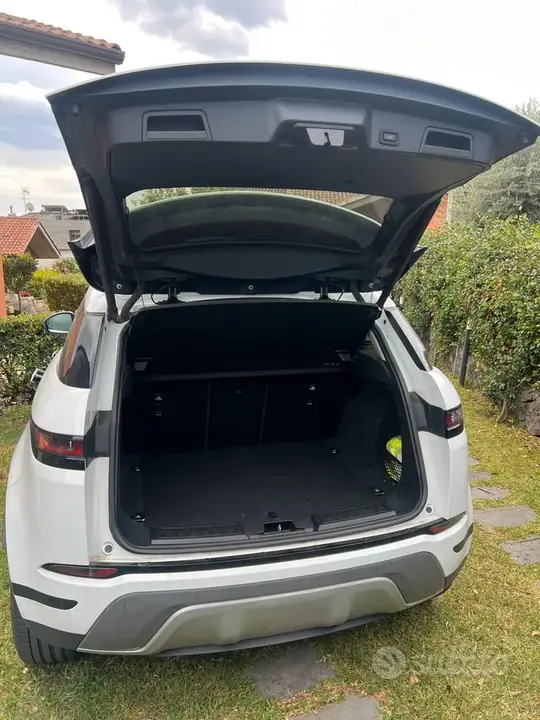 Land Rover Evoque 2020 photo 3