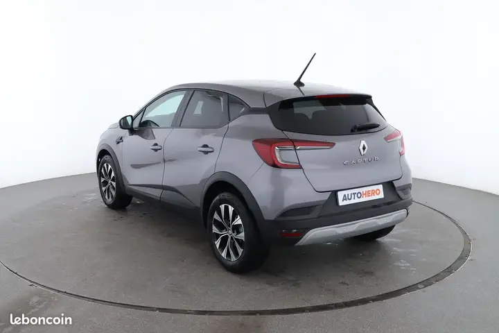 Renault Captur 2024 photo 2