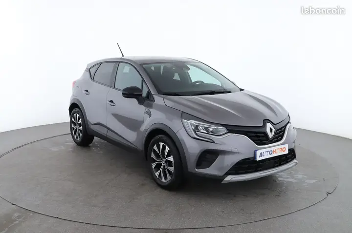 Renault Captur 2024 photo 4