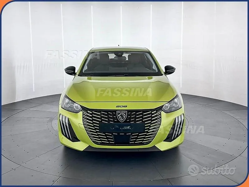 Peugeot 208 2025 photo 2