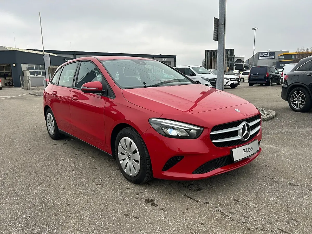 Mercedes-Benz B-Class 2019 photo 3