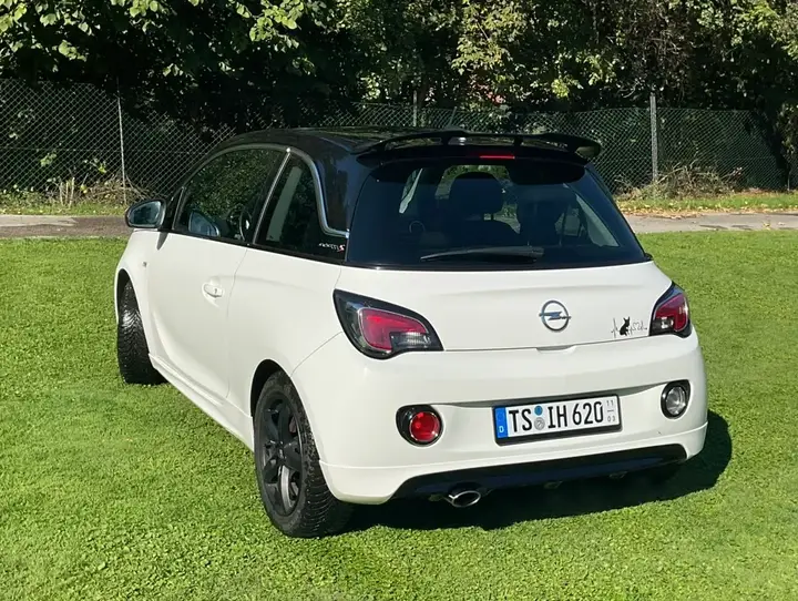 Opel Adam 2017 photo 2
