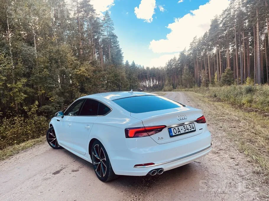 Audi A5 2017 photo 2