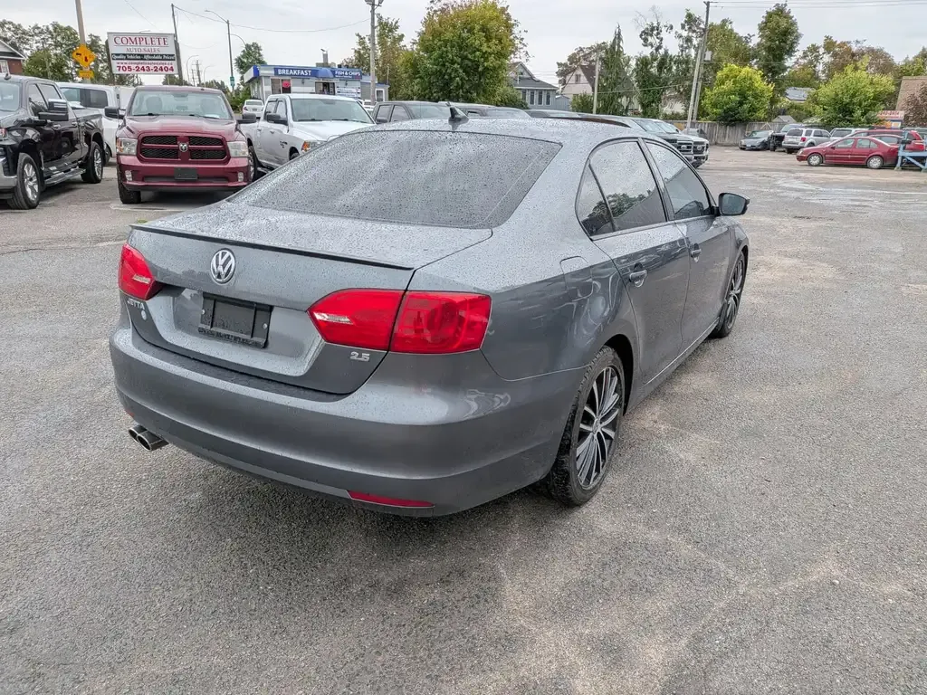 Volkswagen Jetta 2013 photo 4