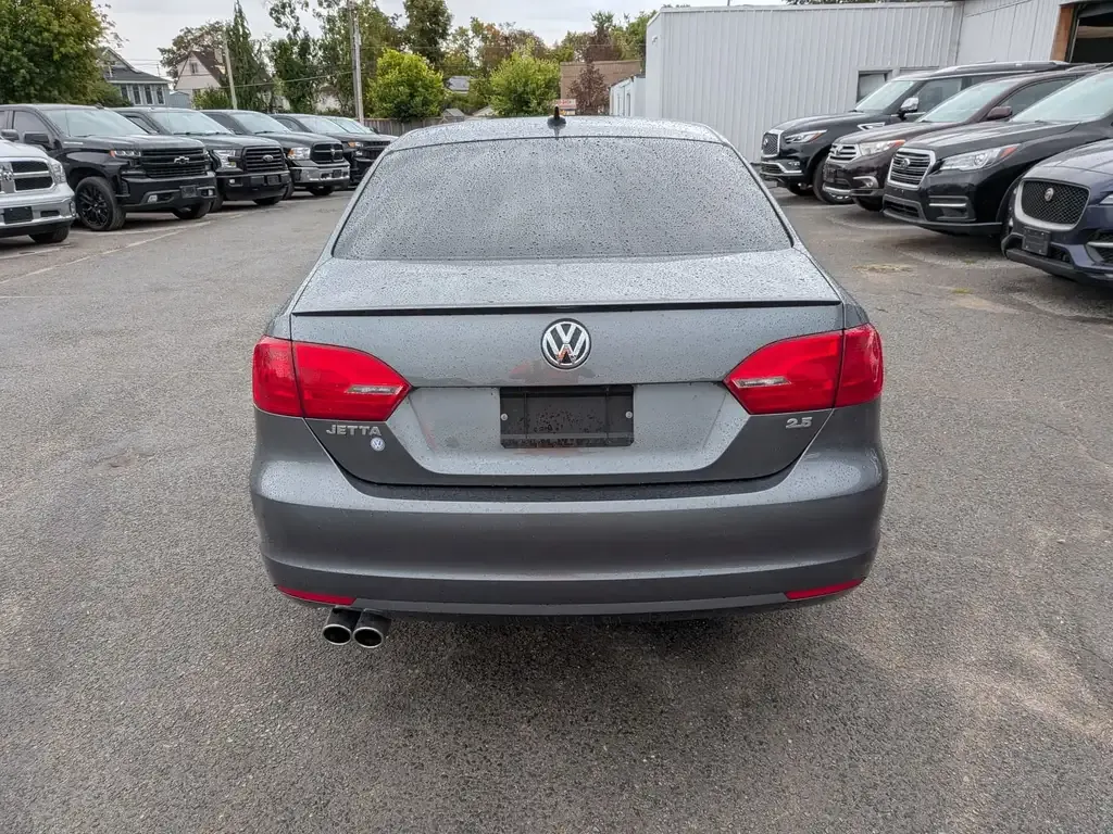 Volkswagen Jetta 2013 photo 3