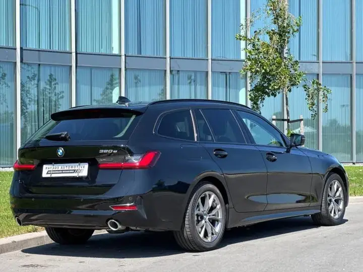 BMW 3Serie 2021 photo 2