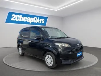Toyota Spade 2015 photo 4