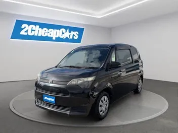 Toyota Spade 2015 photo 2