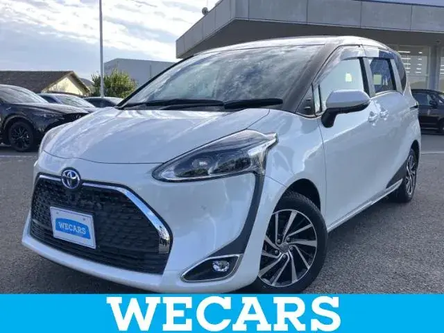 Toyota Sienta 2022 photo 2