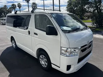 Toyota Hiace 2026 photo 2