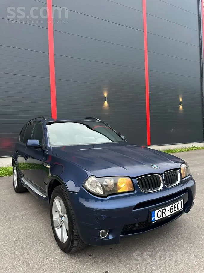 BMW X3 2004 photo 2