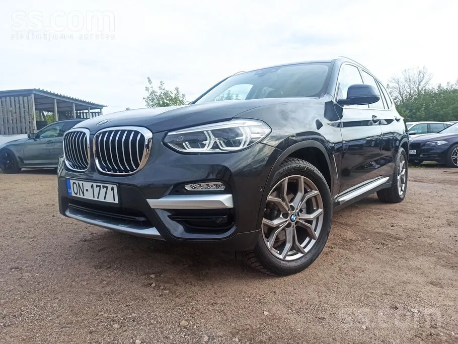 BMW X3 2019 photo 2