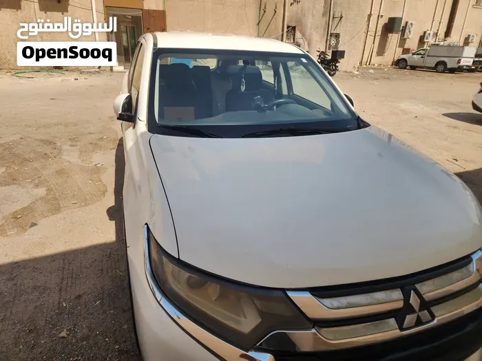 Mitsubishi Outlander 2017 photo 4