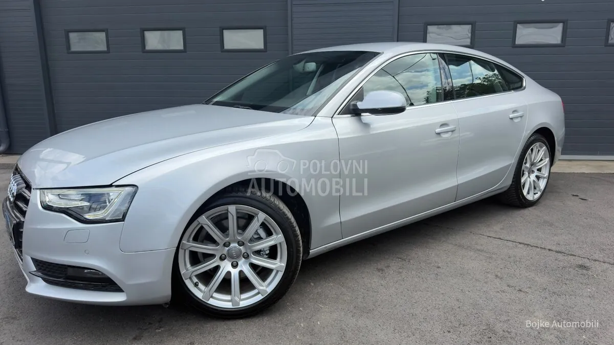 Audi A5 2013 photo 2