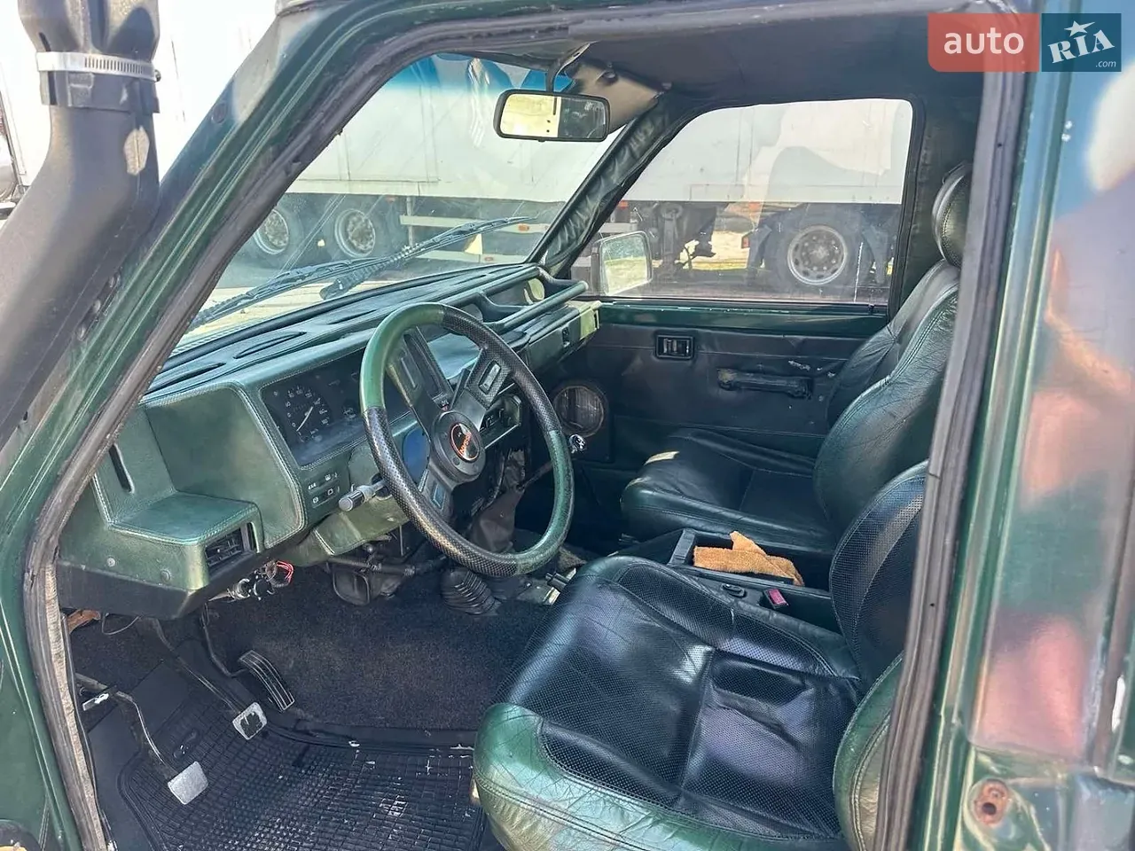 Nissan Patrol 1987 photo 3