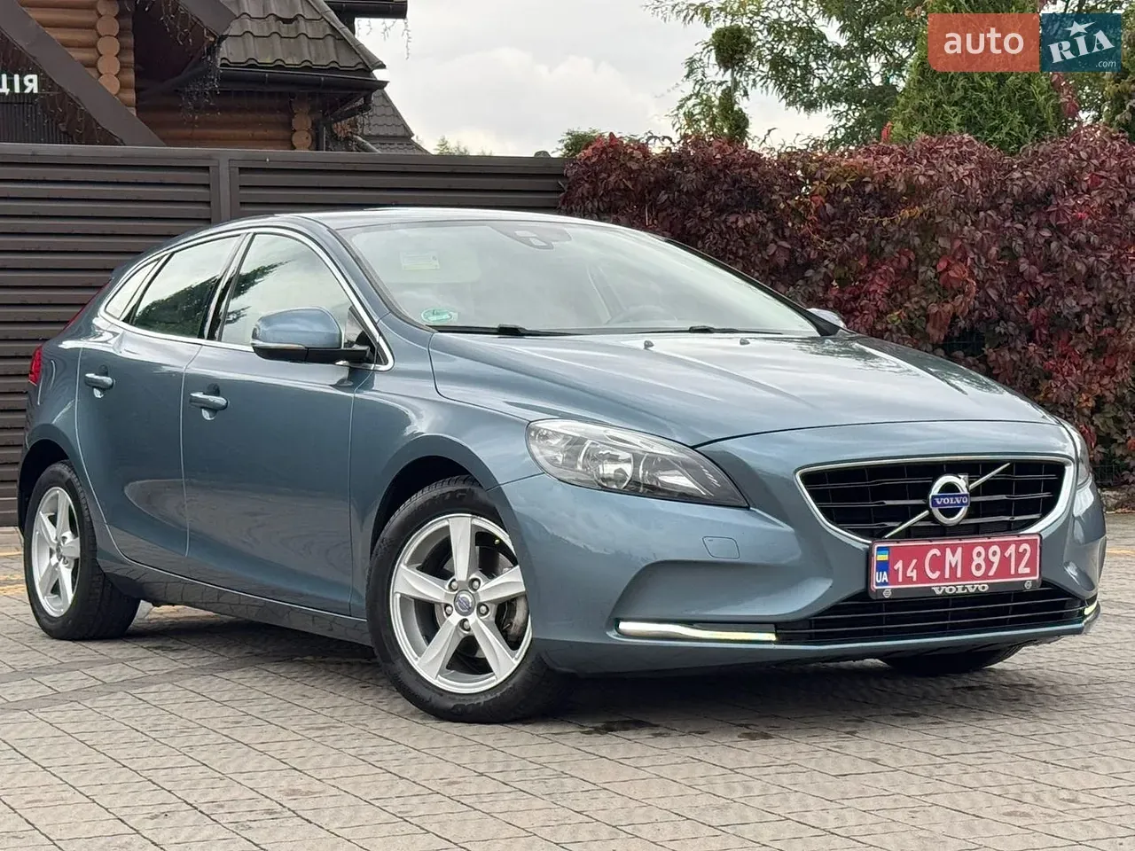 Volvo V40 2012 photo 3
