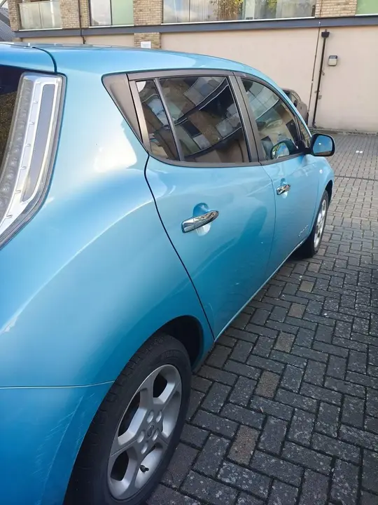 Nissan Leaf 2014 photo 4