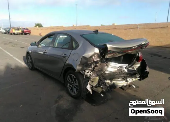 Kia Forte 2023 photo 2