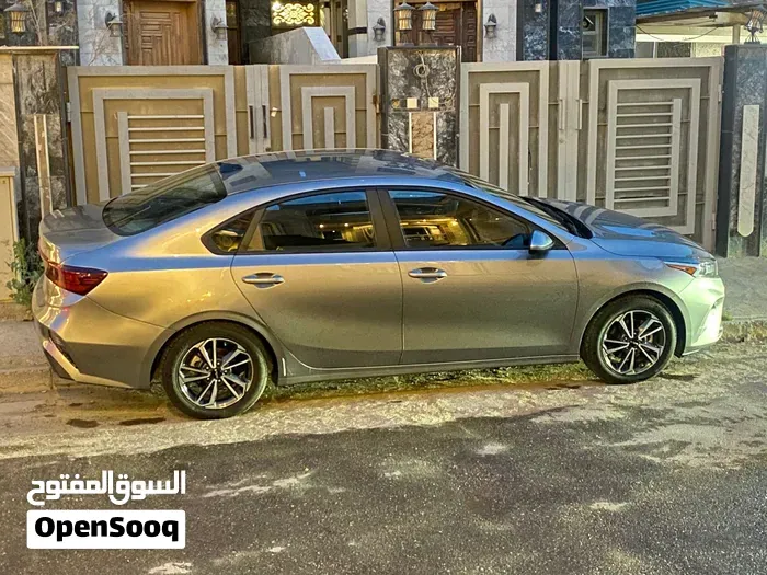 Kia Forte 2023 photo 4
