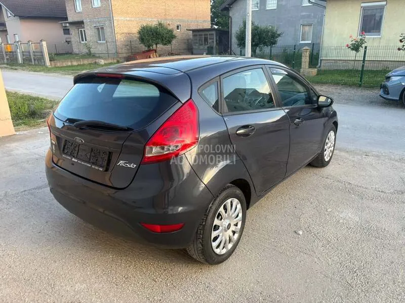 Ford Fiesta 2009 photo 5