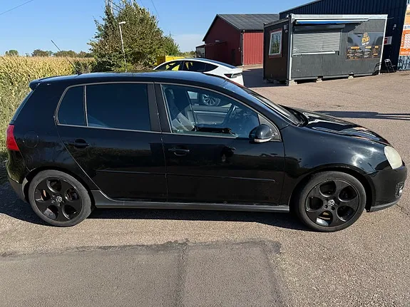 Volkswagen Golf V