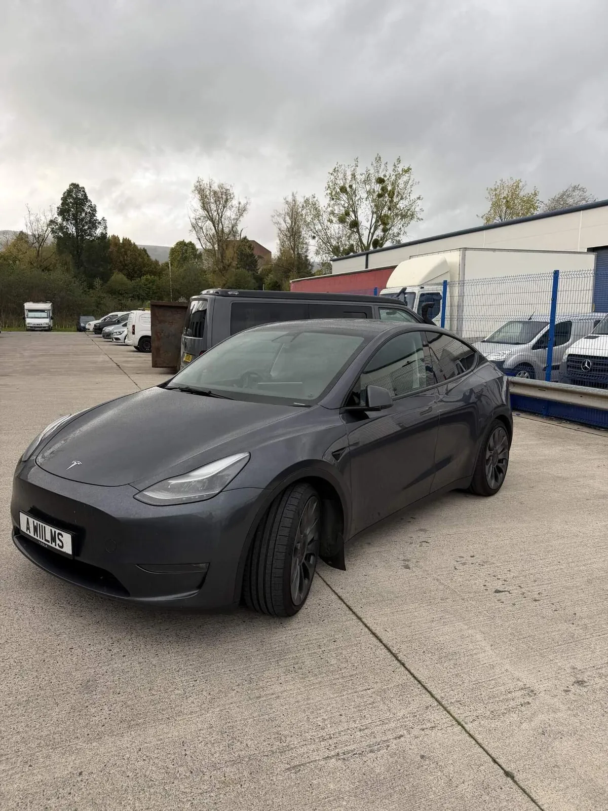 Tesla Model Y 2023 photo 4
