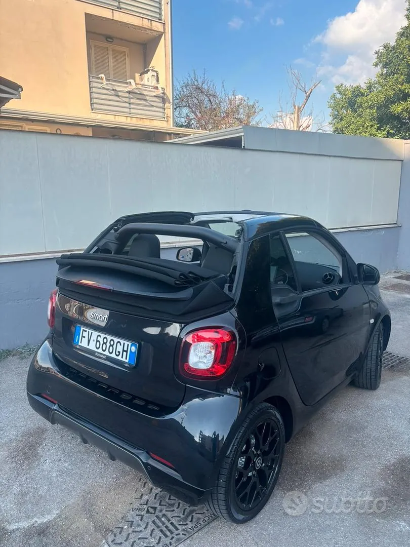 Smart Fortwo 2019 photo 3