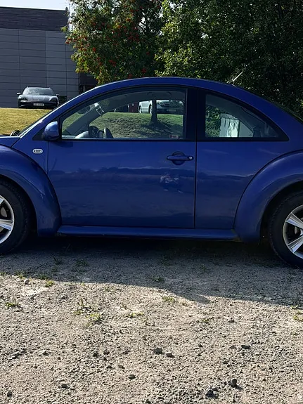 Volkswagen New Beetle 2002 photo 4