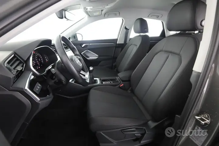 Audi Q3 2020 photo 2