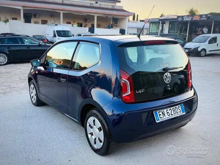 Volkswagen Up 2012 photo 4